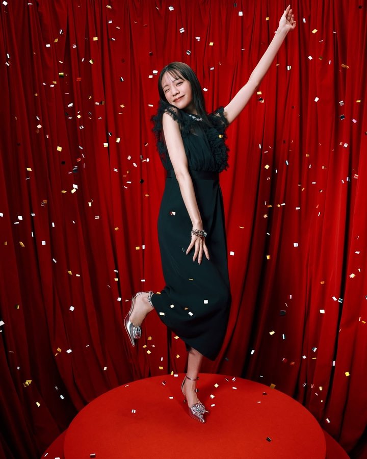 Instagram post by @asuka_kijima for Amazon Fashion Japan. Caption reads: Amazon Fashion Big Saleが12/27(木）まで開催中！....