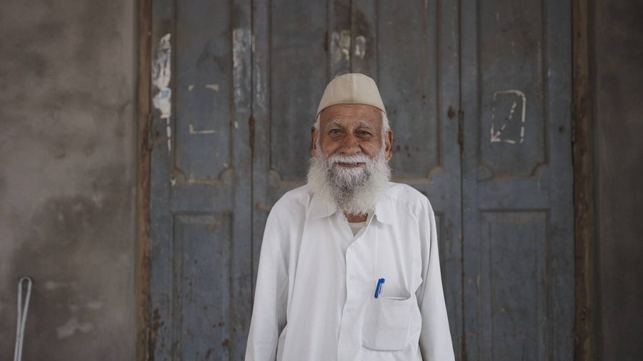 Instagram post by @singhsaahab_94 for Magicbricks. Caption reads: [...] with
Lucknow's No. 1 Property Site ....