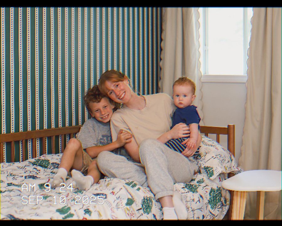 Instagram post by @hannahrobinson.family for Nestig. Caption reads: [...] little guest room! We partnered with @nestig....