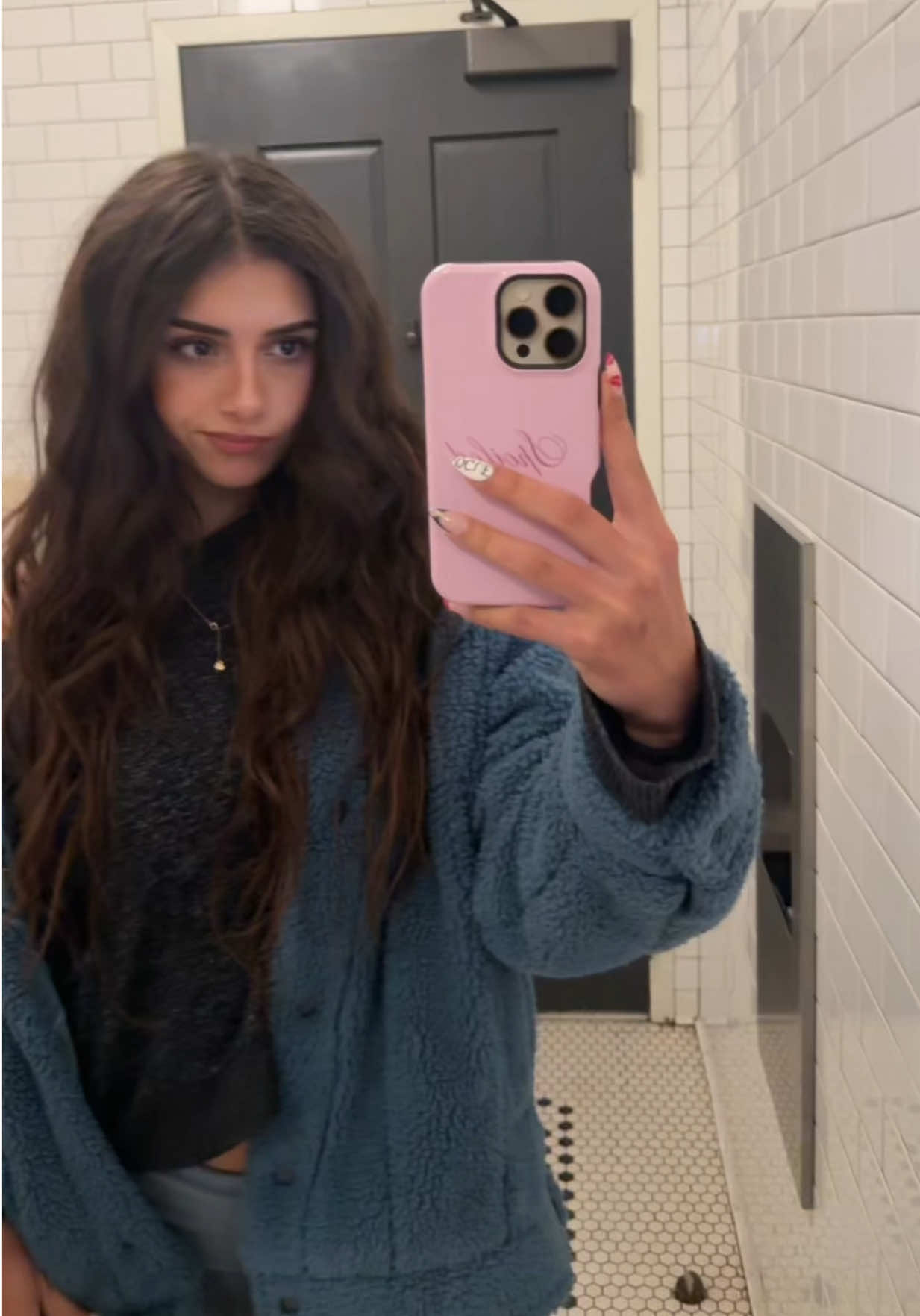 TikTok post by @daqueenfr for Blunt Cases. Caption reads: ILY @Blunt Cases Thank you for my cutest case 💕💕....