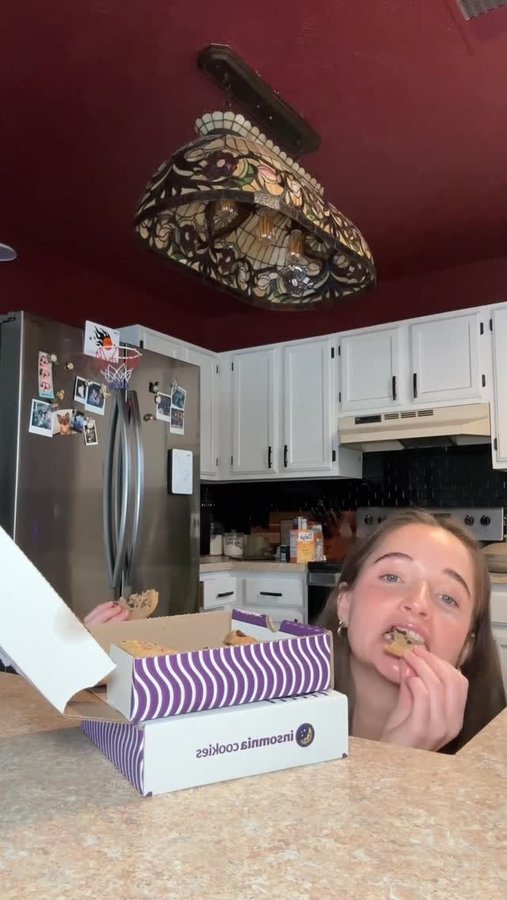 Instagram post by @hannahschibibakes for Insomnia Cookies. Caption reads: As a dairy-free girlie, Insomnia’s vegan cookies....