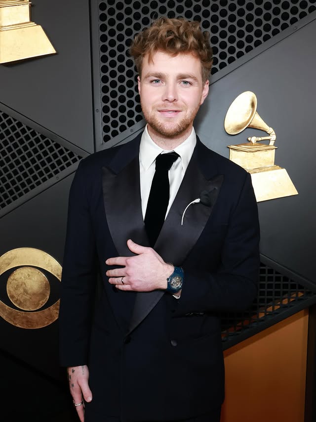 Instagram post by @florido for Therabody. Caption reads: Grammy prep with @therabody & @therabodybeauty for....