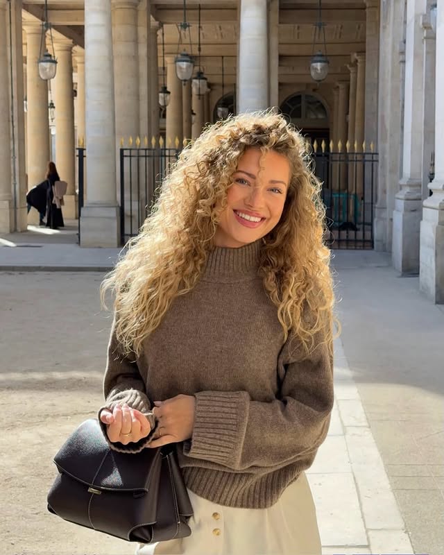 Instagram post by @juliehocke for Flattered. Caption reads: annonce, Winter fits that’ll keep you warm in the....