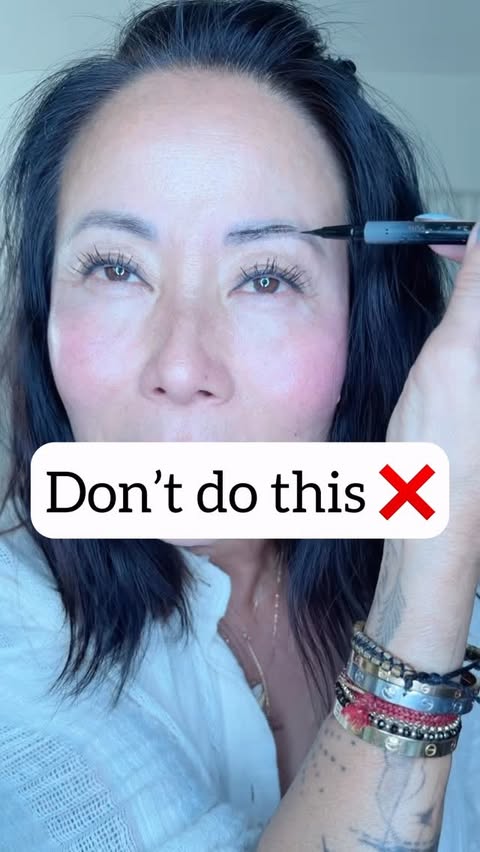 Instagram post by @jasminesarch for Anastasia Beverly Hills. Caption reads: Don’t do this ❌ and Don’t do that ❌
When using a....