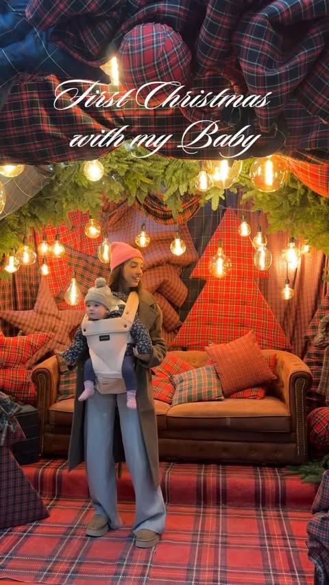 Instagram post by @livianfl for Momcozy. Caption reads: Christmas is coming 🎅🏼 Momcozy M9, for cozy....