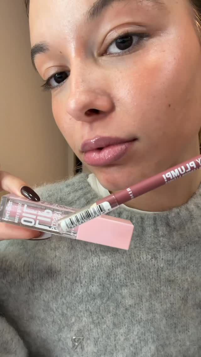 Instagram post by @_onagonfaus for Rimmel London España. Caption reads: Publicidad. No hay nada como un buen lip combo, y....