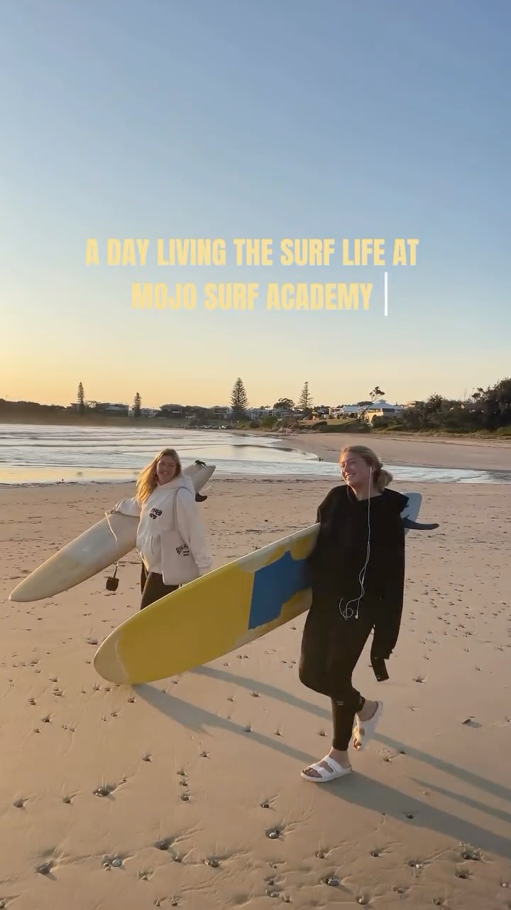 Instagram post by @caro_rsn for Mojosurf. Caption reads: Anzeige | 24h at @mojospotx 🌺 With all the things....