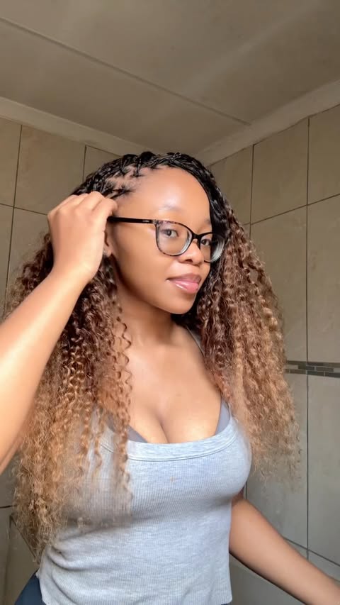Instagram post by @simp.4khanyiiii for Luvme Hair. Caption reads: Style my hair w me & @luvmehair Use code “KH22”....