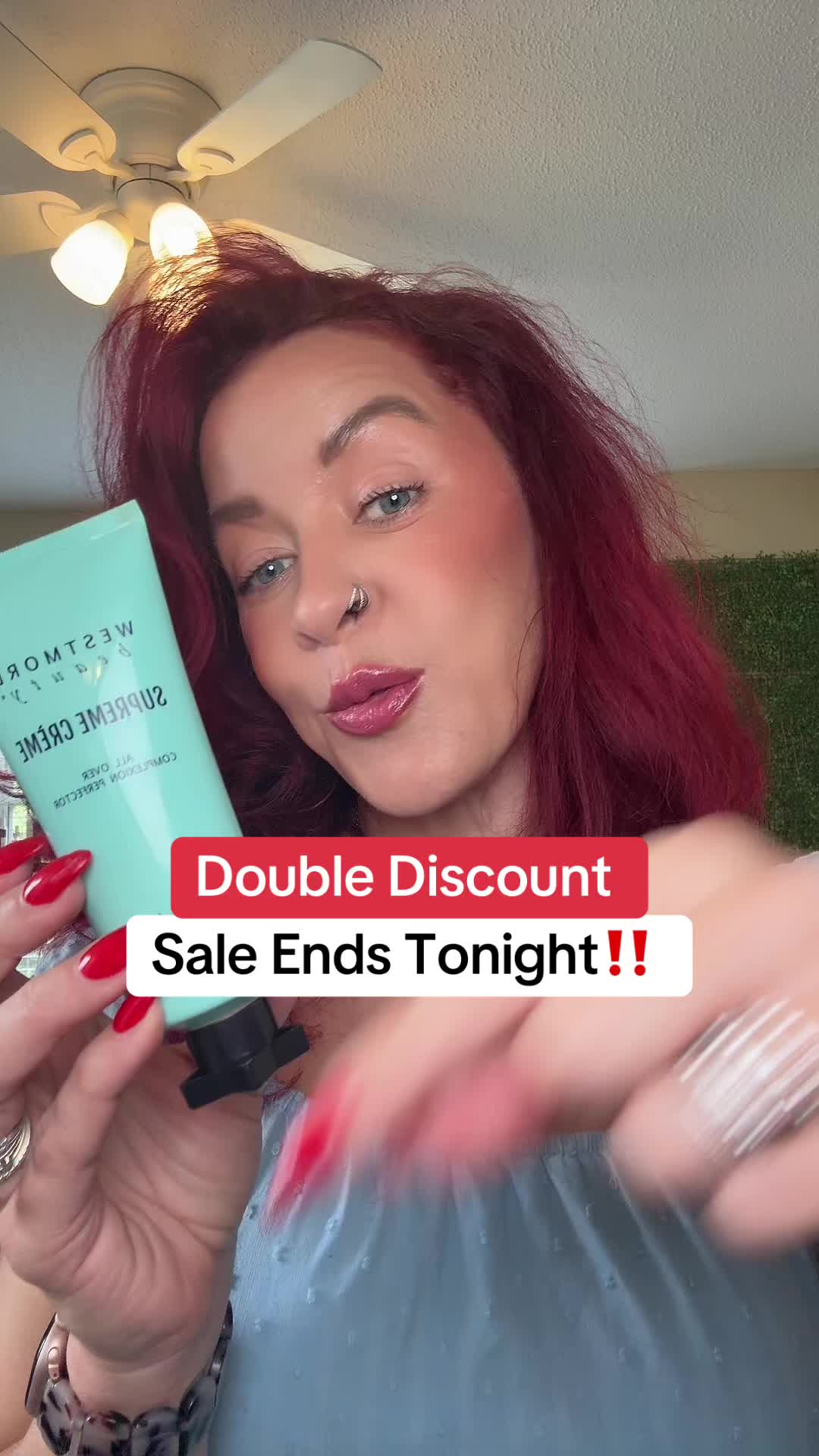 TikTok post by @the.travel.queen for Westmore Beauty. Caption reads: Westmore beauty supreme crème 30+ Women [...].