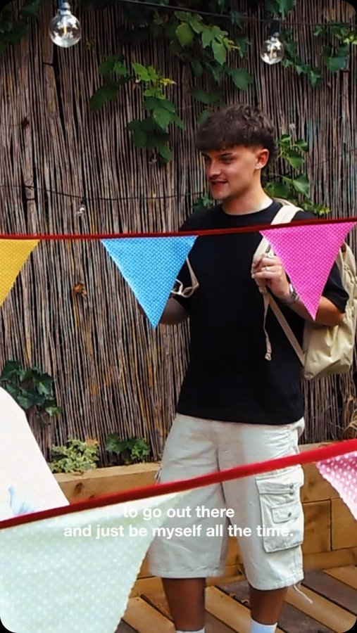 Instagram post by @findrakes for JanSport. Caption reads: [...] thought I’d be sat shooting with....