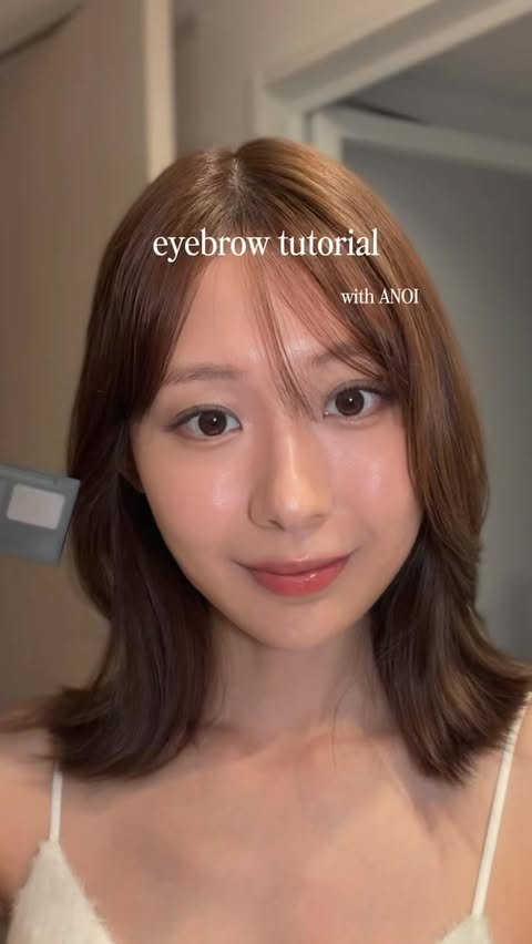 Instagram post by @__iam.myn for ANOI (アノイ). Caption reads: eyebrow tutorial アイブローとアイシャドウこのパレットひとつで作れちゃう🪞....