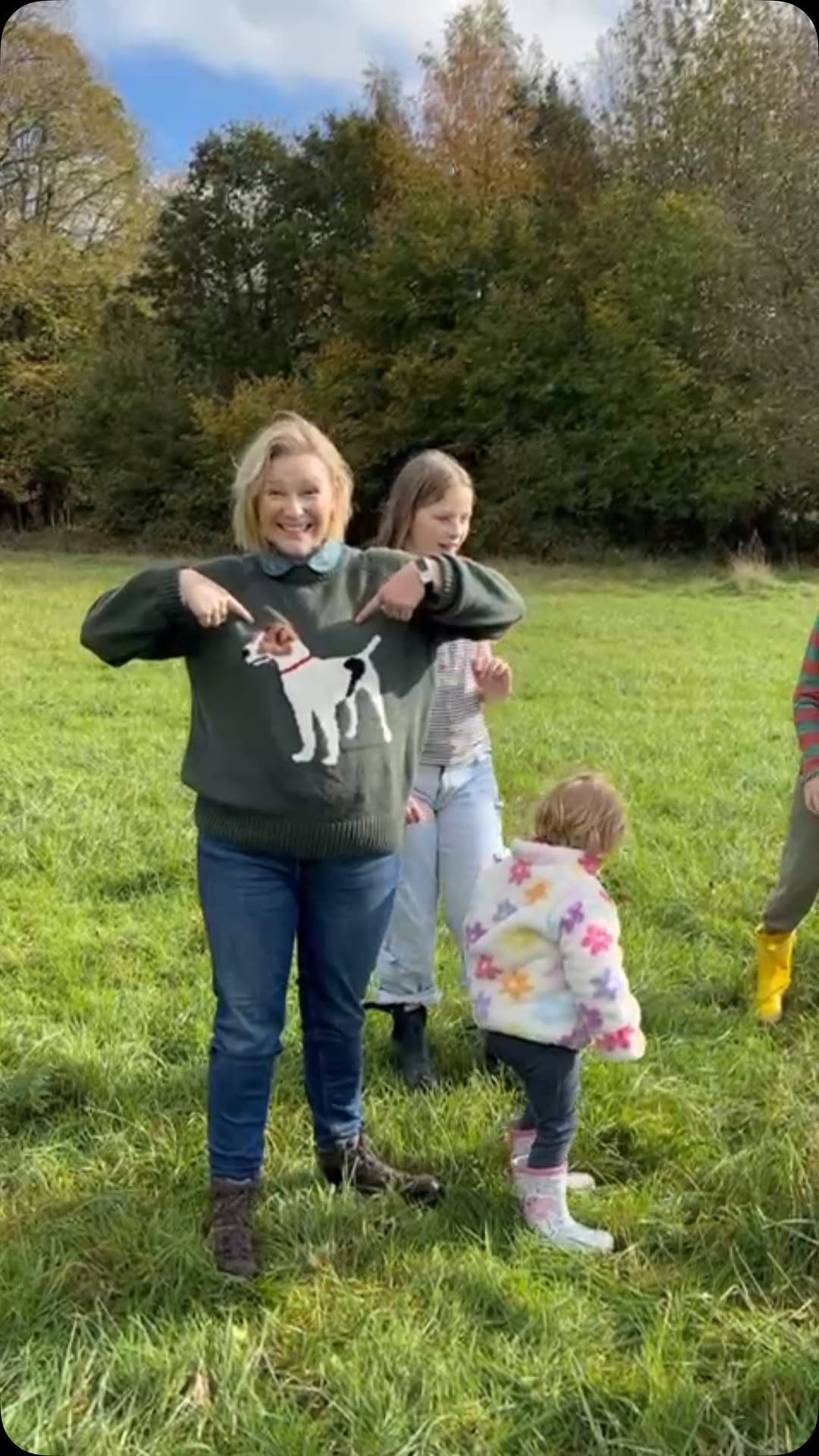 Instagram post by @iamjoannapage for ACANA Petfoods. Caption reads: AD I know I love variety when it comes to my meal....