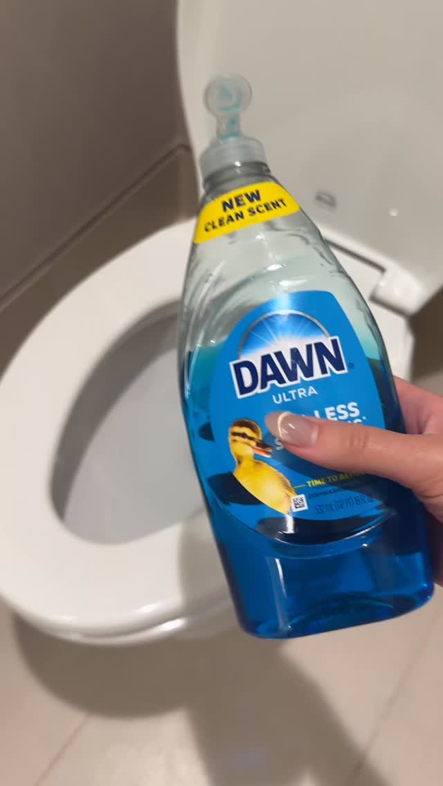 Instagram post by @katewilltryanything for Dawn. Caption reads: I do this at every hotel #clean #travel....