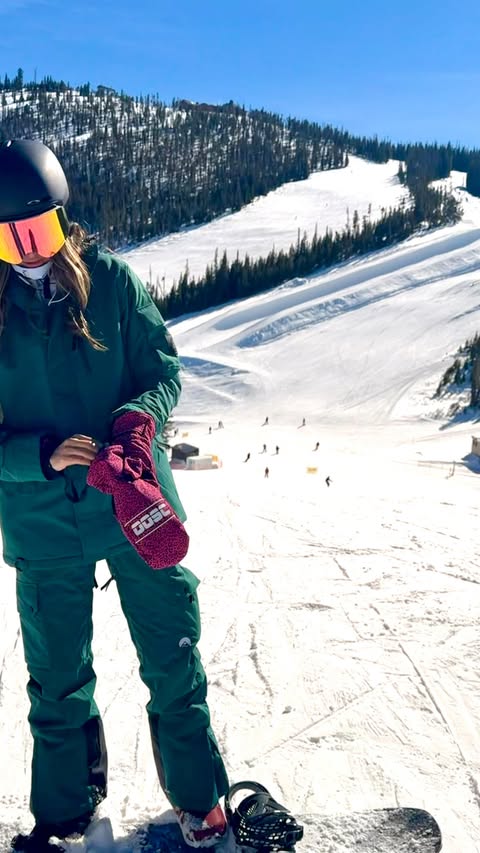 Instagram post by @hilisme4u2c for OOSC Clothing. Caption reads: GRWM to snowboard wearing my all new....