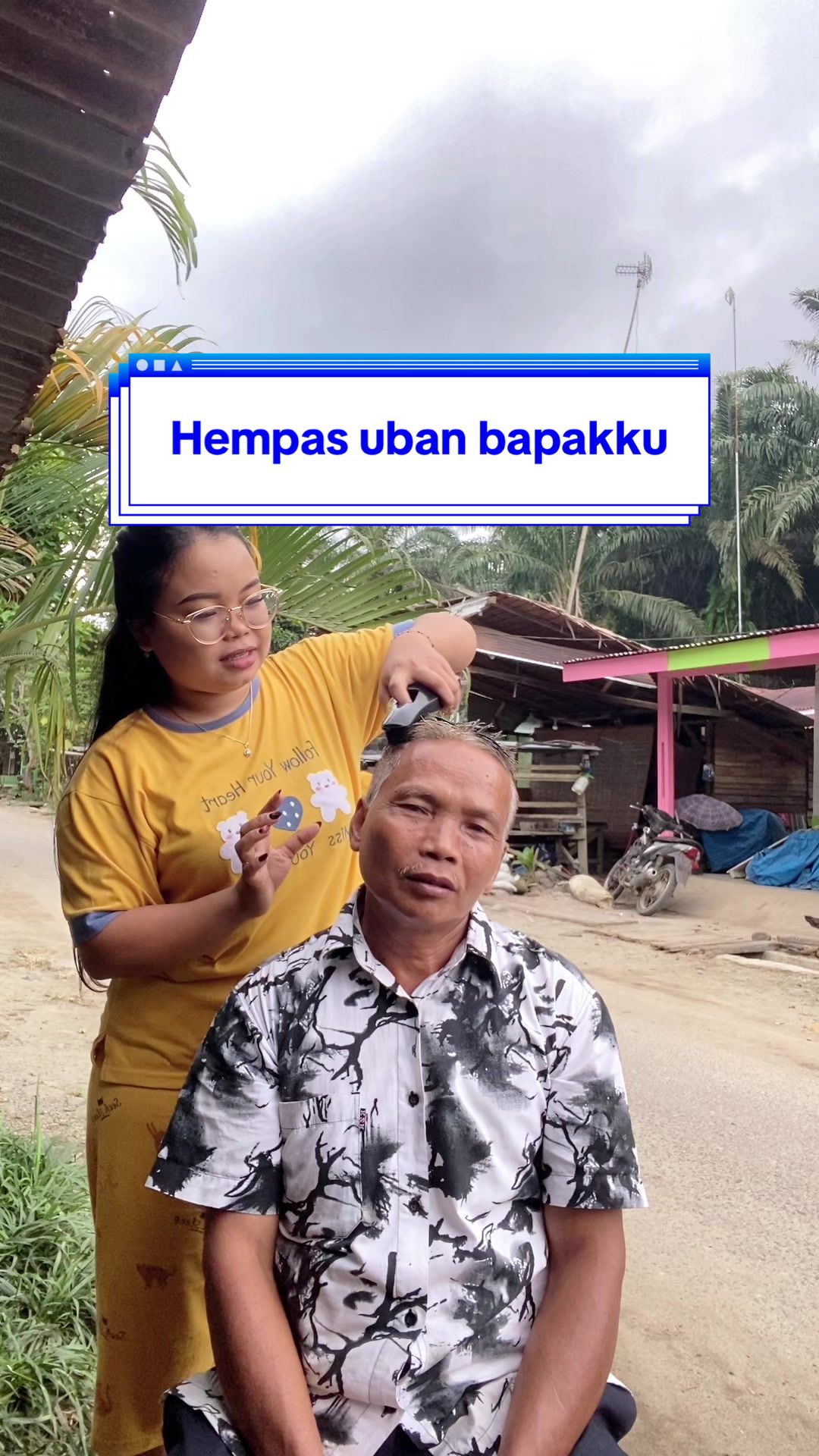 TikTok post by @dipur_ for MYIWE. Caption reads: [...] uban bapakku selalu pake sampo uban nya....