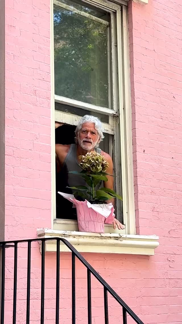 Instagram post by @themarkobrienteam for House Beautiful. Caption reads: Mark O’Brien (@themarkobrienteam) is one of the....