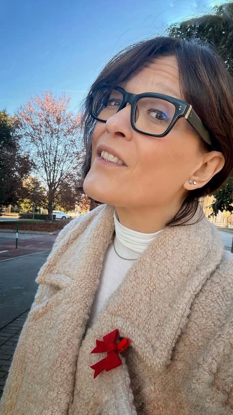 Instagram post by @ladyessegici for Brandbassador. Caption reads: I regali di Natale più belli, li trovi sul sito di....