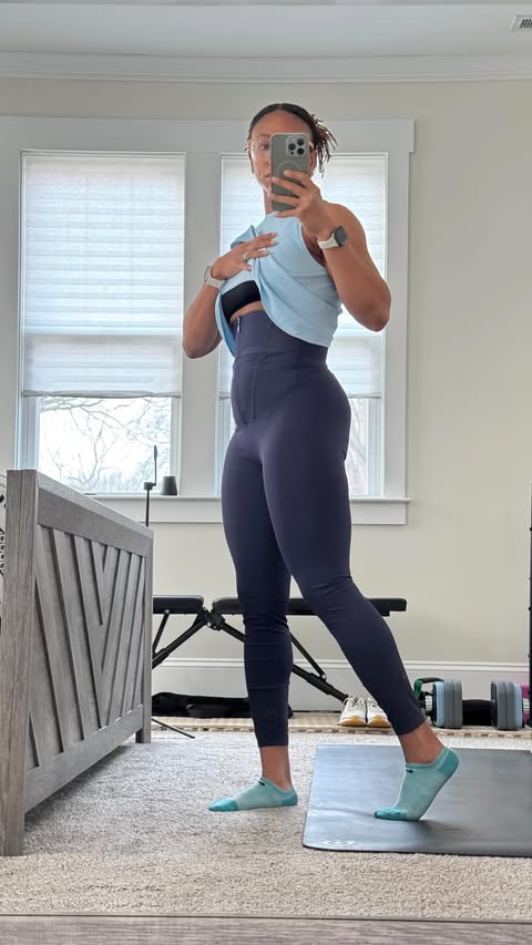 Instagram post by @shadrika_shambria for Shapellx. Caption reads: [...] AirSlim High Waist Leggings from....