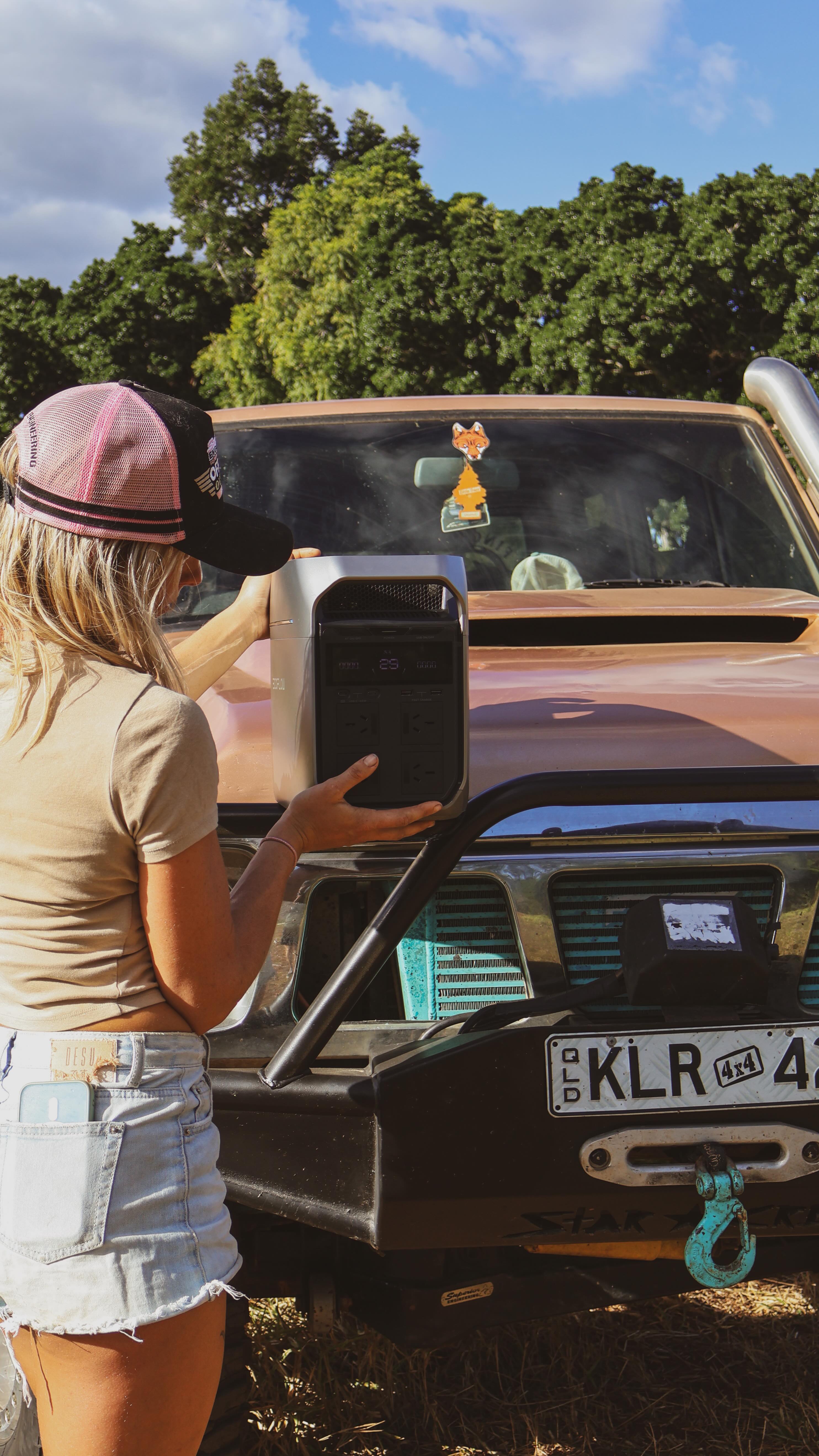 Instagram post by @k.e.n.e.i.s.h.a for EcoFlow. Caption reads: Going to be putting this system through its paces....