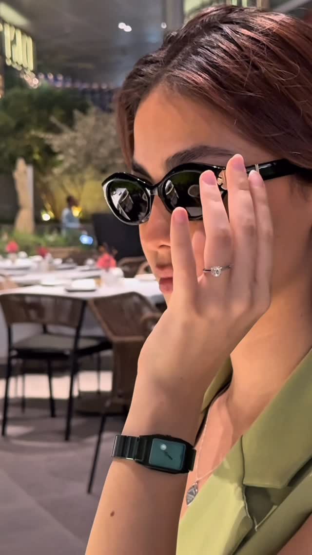 Instagram post by @aseel_hajjo for LENSKART. Caption reads: أبرز رؤيتك، واعكس أسلوبك الفريد 💚
كملوا أناقتكم....