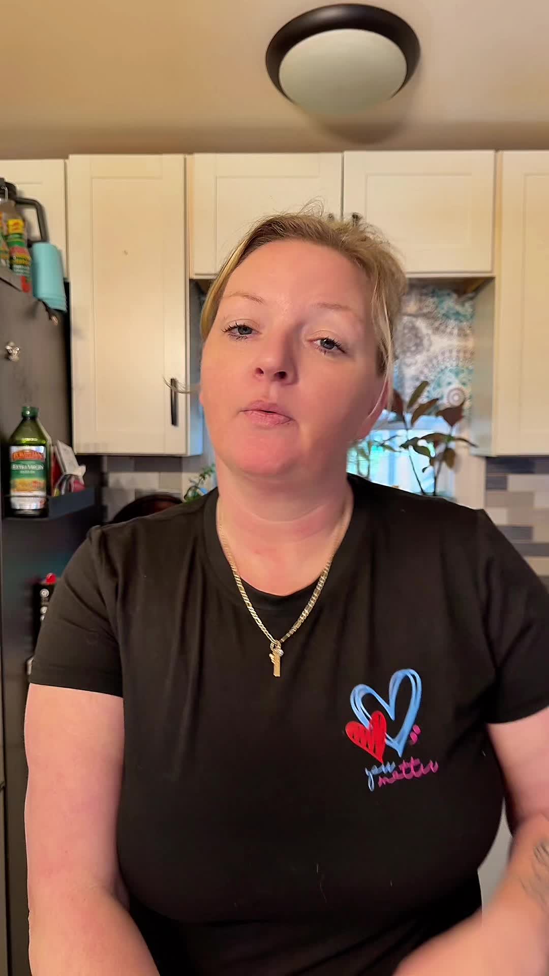 TikTok post by @kountry_girl31 for ACTIVE. Caption reads: [...] #CleaningTips #Cleaning @USEACTIVE.