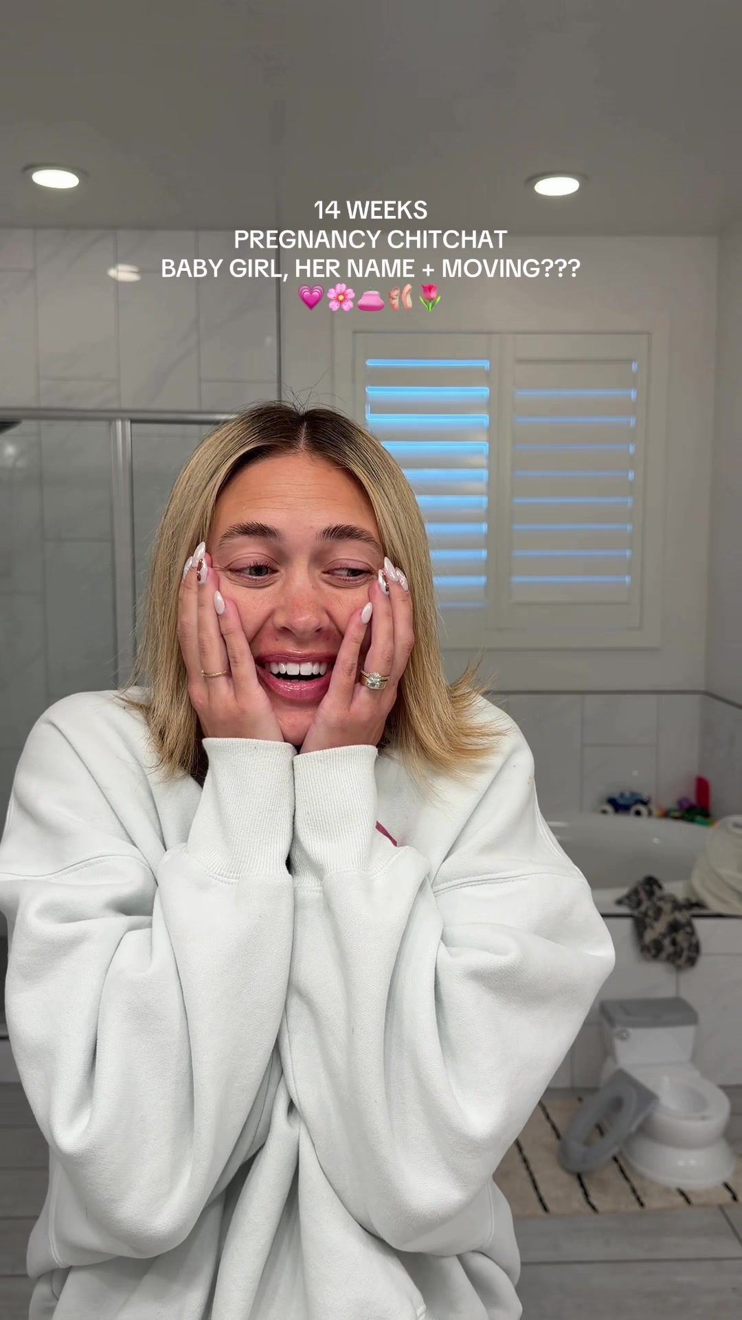 TikTok post by @torihalford for Bloom Nutrition. Caption reads: [...] #pregnantmama #bloompartner @Bloom Nutrition.