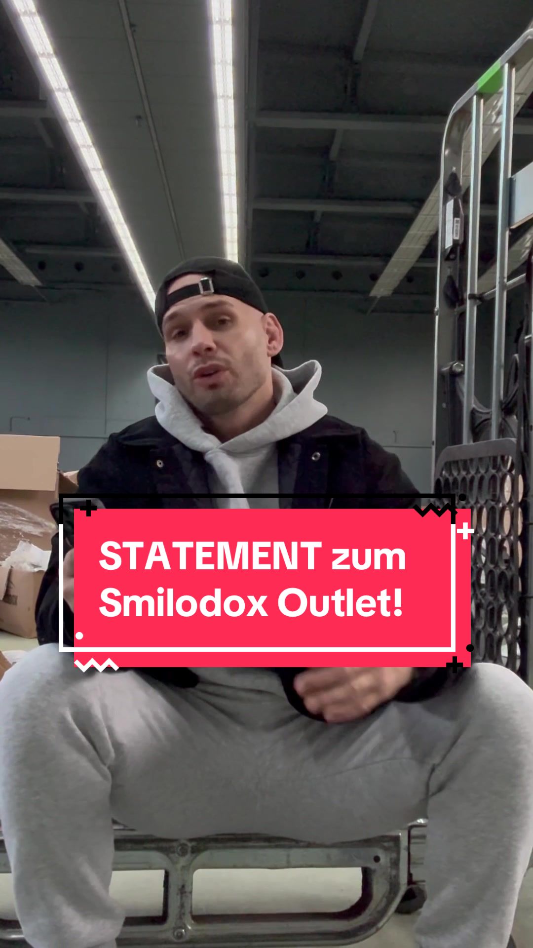 TikTok post by @flyinguwe for Smilodox. Caption reads: Statement @smilodox Outlet #fyp #smilodox....