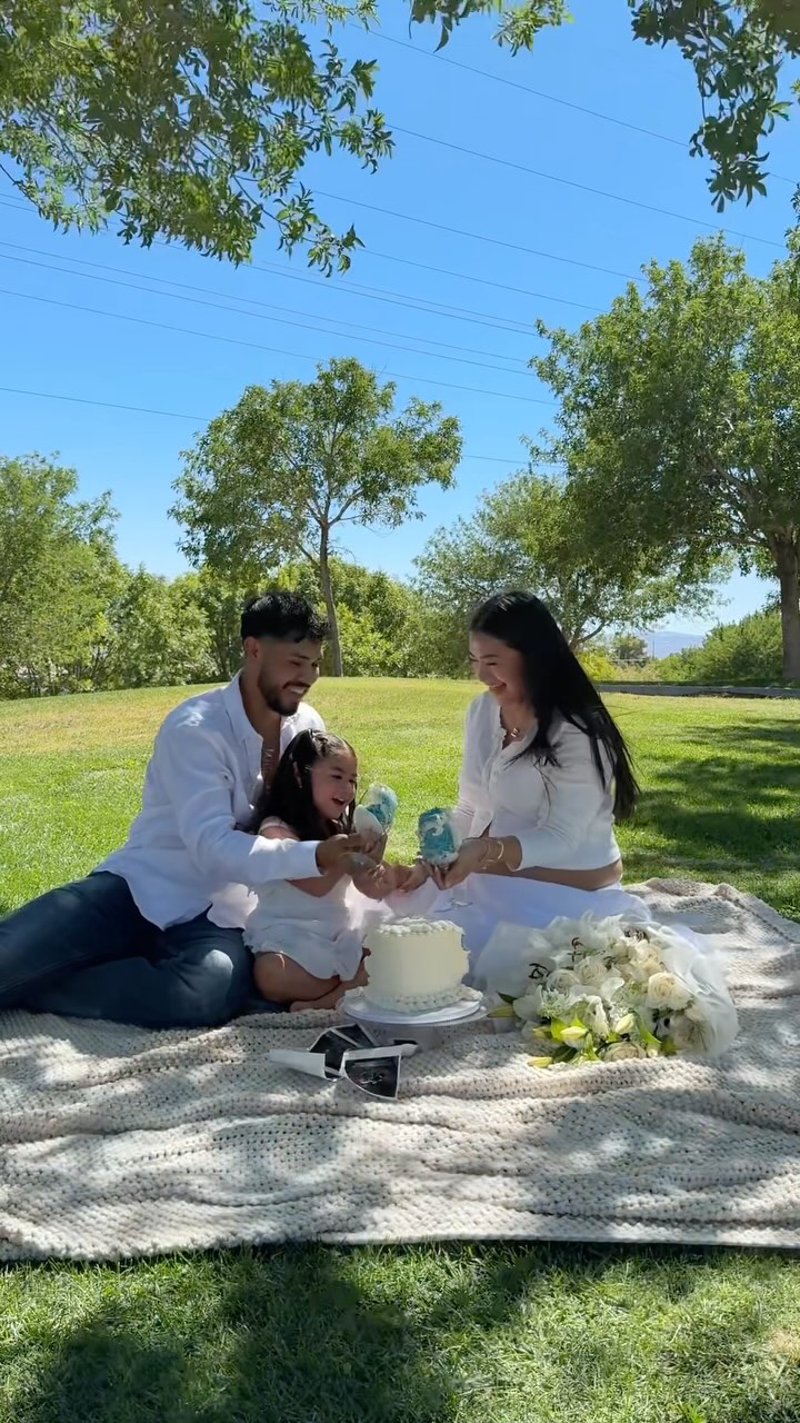 Instagram post by @gracielavx for SneakPeek Test. Caption reads: Wow you guys were we surprised!! But we’re so....