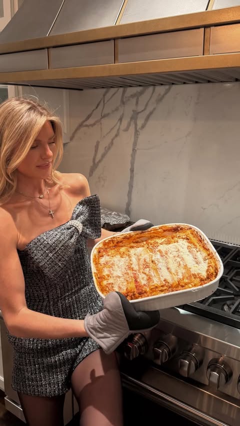 Instagram post by @daniellepheloung for Depop. Caption reads: [...] corporate wardrobe through an exclusive....