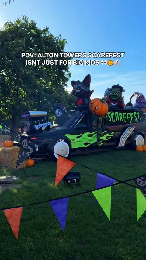 Instagram post by @thomasfamilyadventures_ for Bump Baby & You. Caption reads: 🎃 SAVE THIS for Alton Towers Scarefest 2026 👻....
