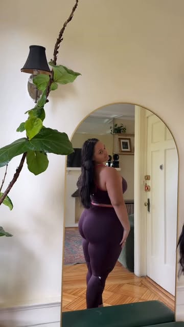 Instagram post by @itskaylajane for WeightWatchers. Caption reads: [...] support ✨ and that’s exactly what....