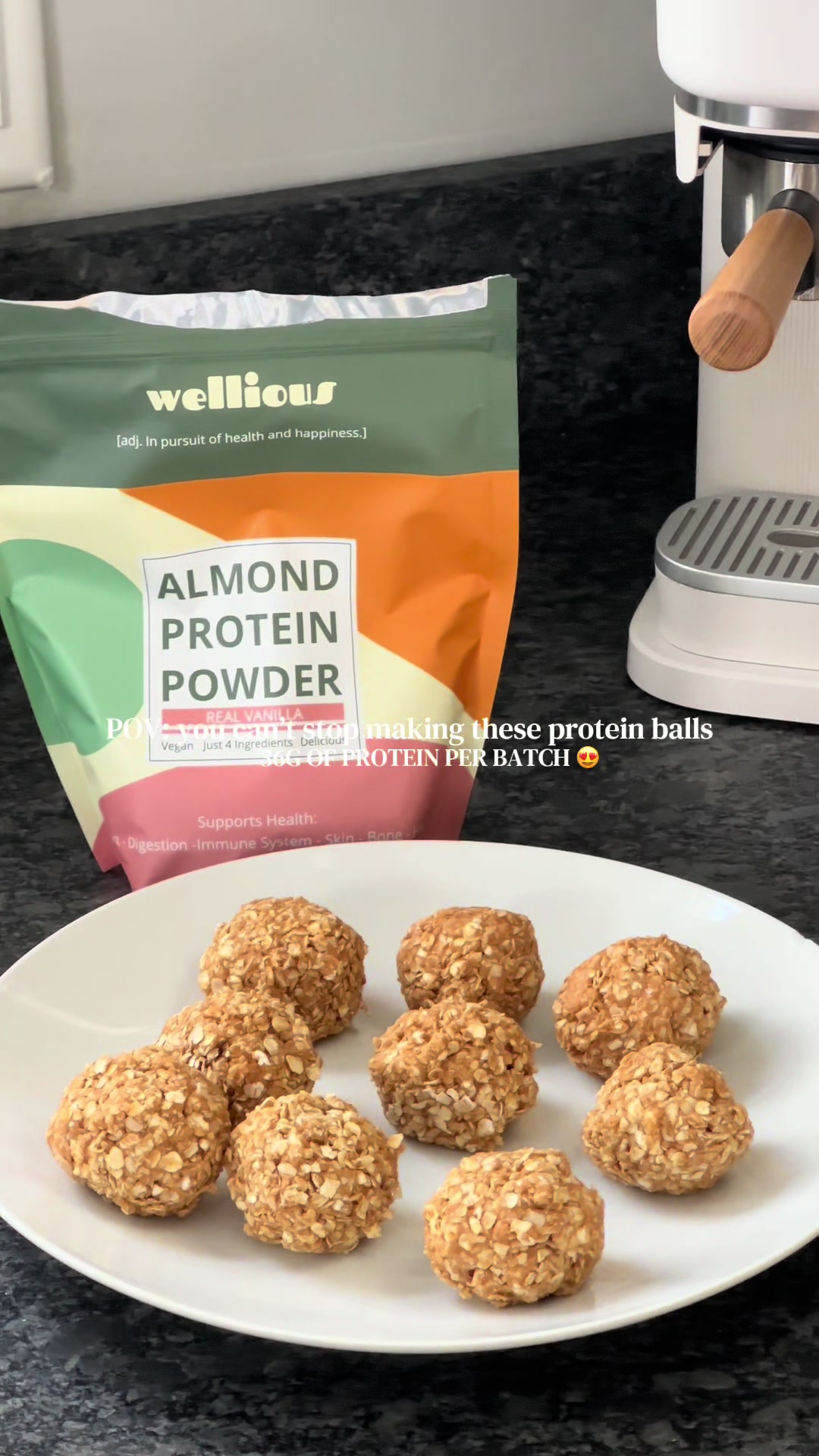 TikTok post by @kellykoegler for Wellious. Caption reads: [...] love 👇 - 2 cups of oats - 2 scoops of....