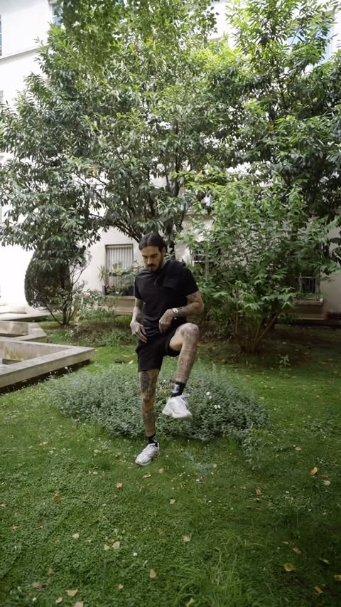 Instagram post by @bas.islove for Withings. Caption reads: Keeping track of my health with my @withings....