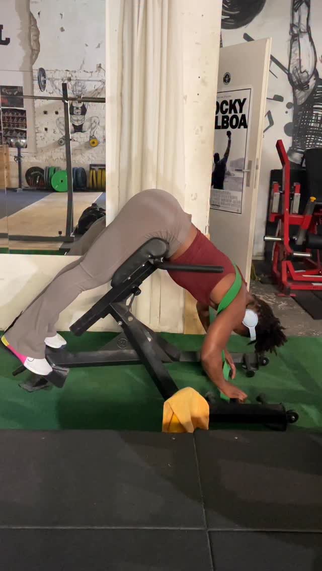 Instagram post by @vytamin_c for Evogen Nutrition. Caption reads: Stuck at the airport until our new flight takes....