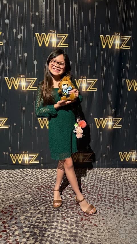 Instagram post by @littlegraythread for Segerstrom Center for the Arts. Caption reads: [...] 25! #thewiz #costamesa....