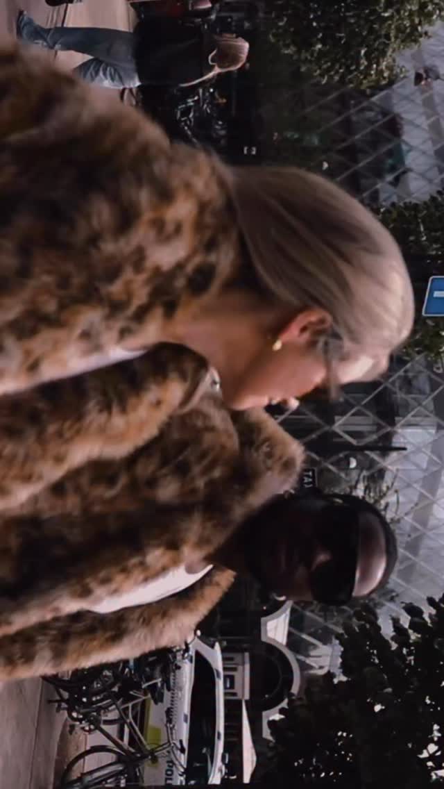 Instagram post by @joicymuniz for Munthe. Caption reads: [...] it. 🤎
Strolling through Copenhagen in....