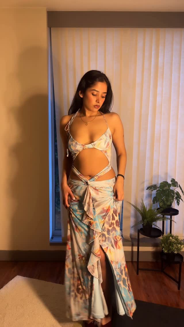 Instagram post by @crazy_gamete for SisterParty. Caption reads: [...] vibes 🔥 DC - Crazy15 Dress -....