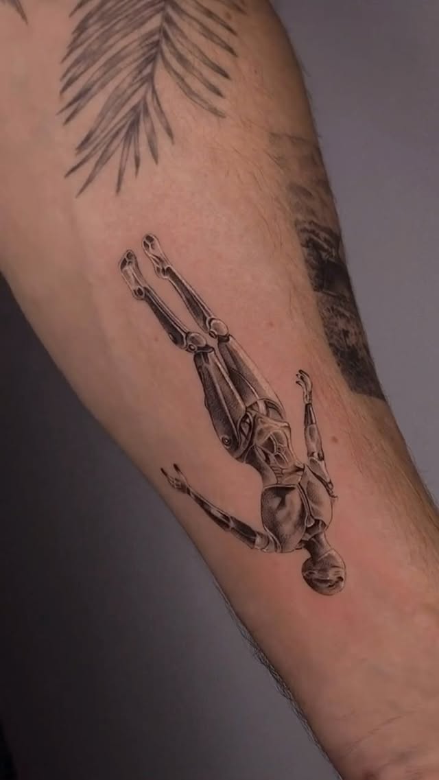 Instagram post by @oscarjesustattoo for Tattoodo. Caption reads: Book with @oscarjesustattoo in London on Tattoodo....