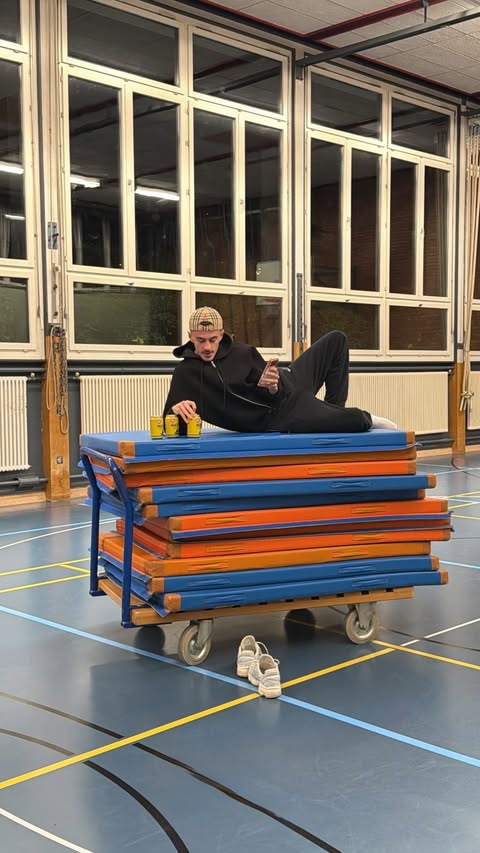 Instagram post by @art4an for COOP. Caption reads: @coop.ch Prix Garantie (M)ATE with this....