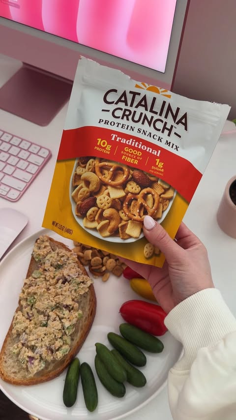 Instagram post by an influencer for Catalina Crunch. Caption reads: [...] WFH LUNCH featuring @catalinacrunch Protein....