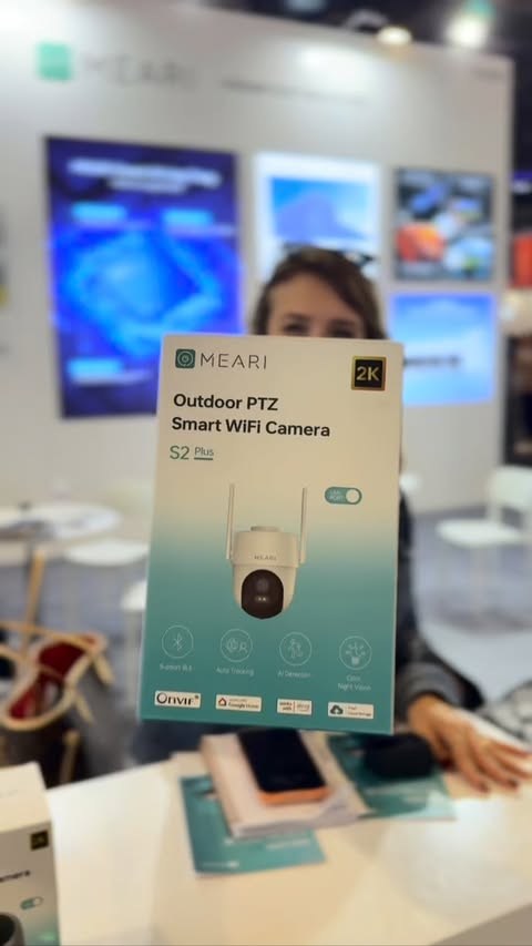 Instagram post by @organicamerican_ for Arenti. Caption reads: CES 2026 - On the floor with Arenti ⭐️ Exploring....