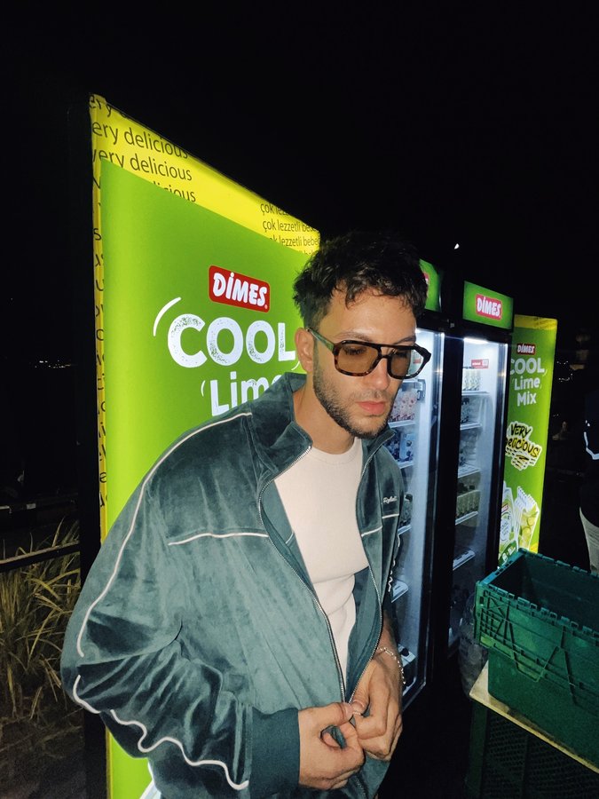 Instagram post by @berkalicatal for dimesclub. Caption reads: [...] very cool and very delicious....