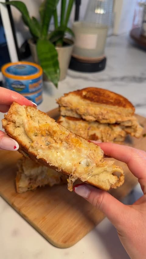 Instagram post by @reviskitchenn for Wild Planet Foods. Caption reads: [...] taste🐟 (Makes 2 sandwiches) 1 can....