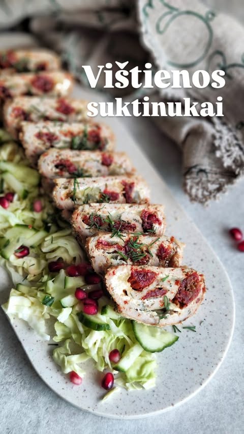 Instagram post by @5produktai for Mamos Konservai. Caption reads: [...] karakara.lt arba mamoskonservai.lt. . . .....