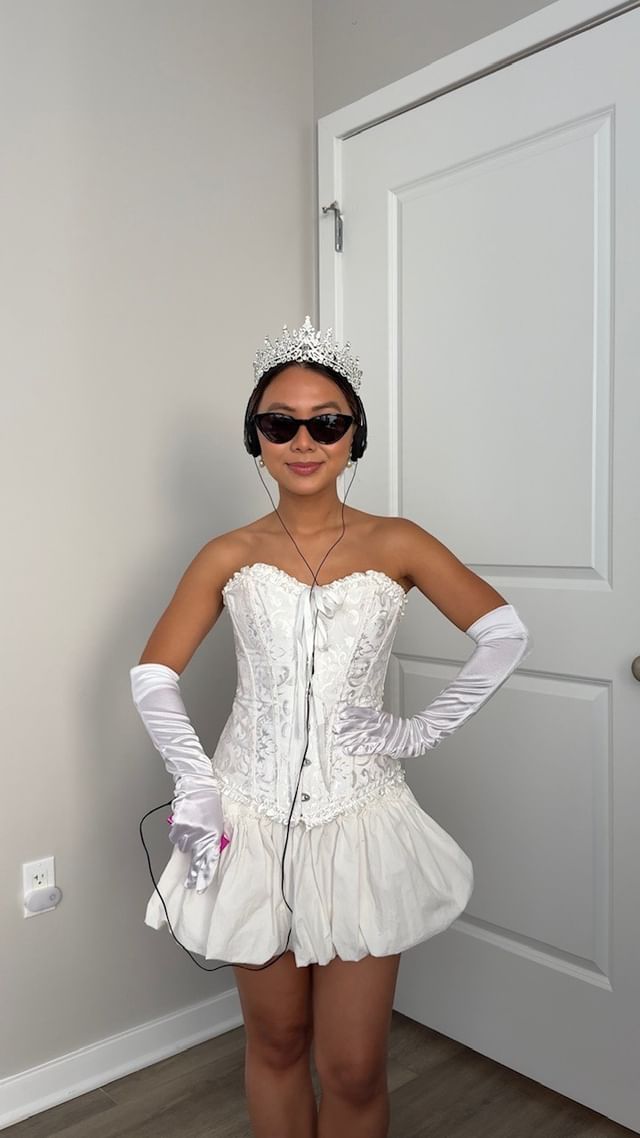 Instagram post by @lopezbrit for EyeBuyDirect. Caption reads: 6 Halloween Costumes using just two glasses: Jolie....