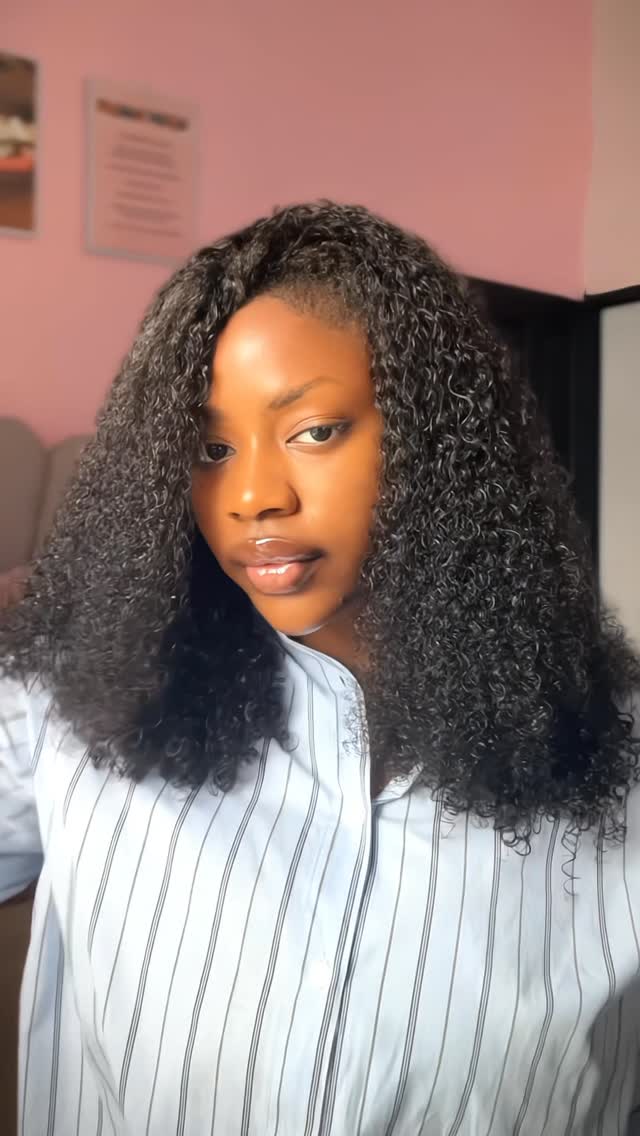 Instagram post by @the.jesam for Geeta Hair. Caption reads: This 20 inches curly half wig from @geetahair_com....