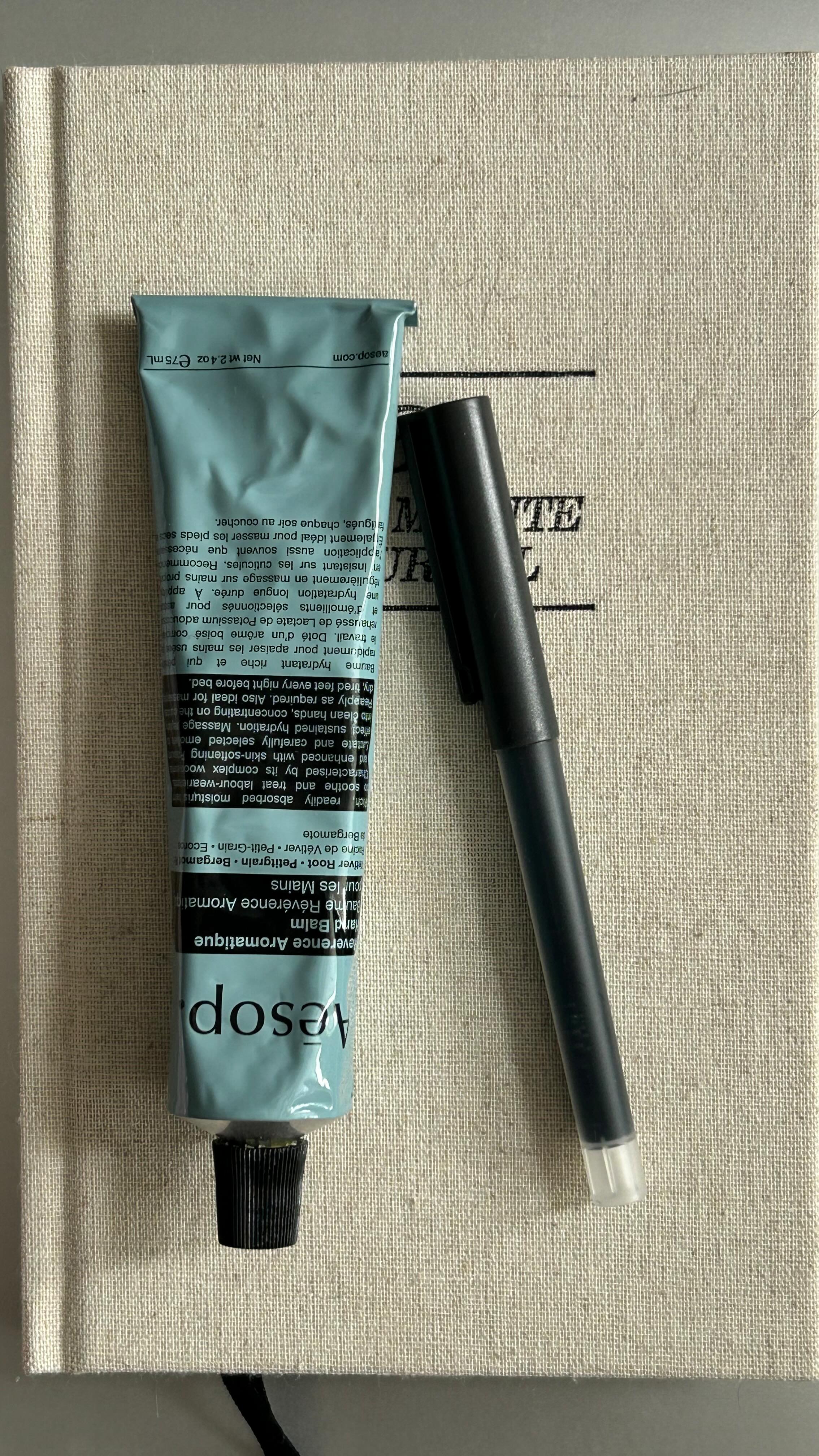 Instagram post by @veronikablaszczyk for Intelligent Change. Caption reads: [...] and a very big thank you to....