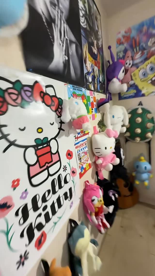 Instagram post by @taqeemcdaniel for Twitch. Caption reads: This is my streaming room do u like it 
.
.
👌❤️😎....