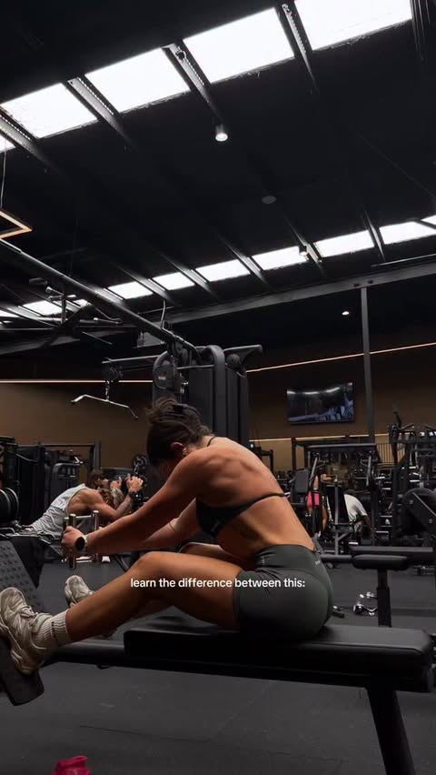 Instagram post by @livtreadwell for DFYNE. Caption reads: [...] mid back & rear delts. Wearing....