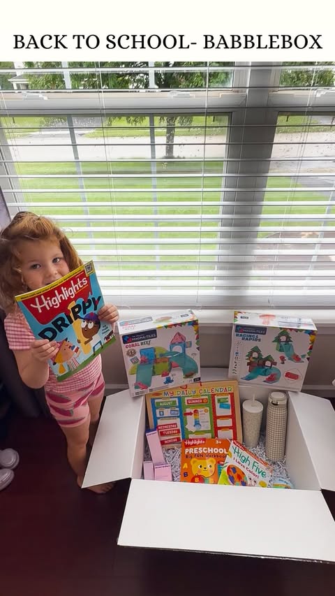 Instagram post by @lindyandthelittles for Melissa & Doug. Caption reads: #ad We are gearing up for back to school and these....